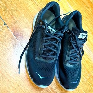 Hoka men’s shoes 9.5 black